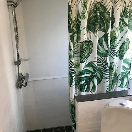 Big Basement With Privat Bathroom * Munkebo