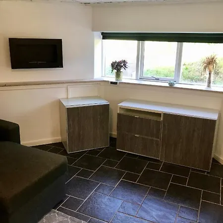 Big Basement With Privat Bathroom Alloggio in famiglia Munkebo